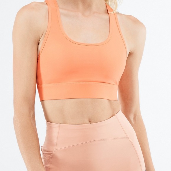 SOLD fabletics set brand new with tags - Picture 2 of 4